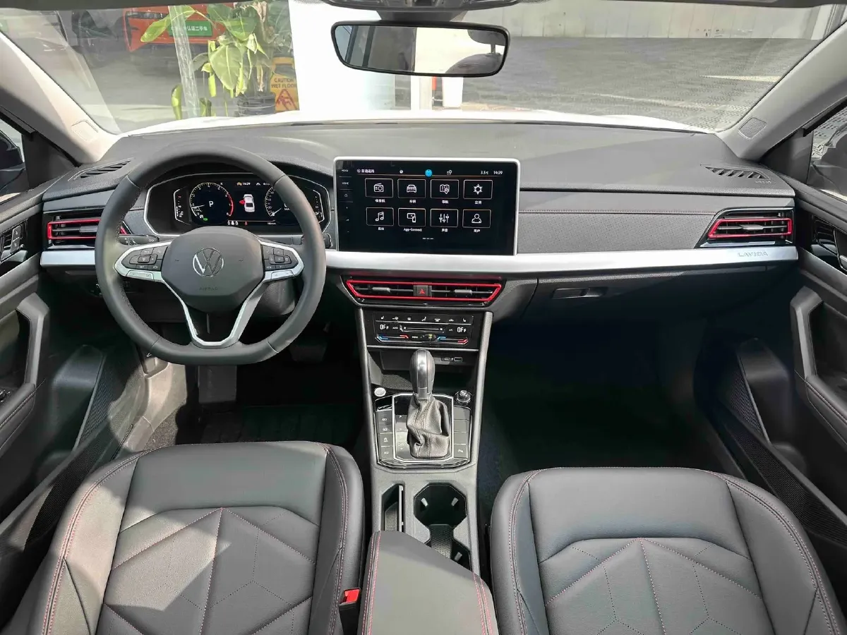 2024 Volkswagen Lavida 1.5T 160HP L4 7DCT,autocango,china used car exporter,china ev exporter,chinese used car exporter,chinese used ev exporter