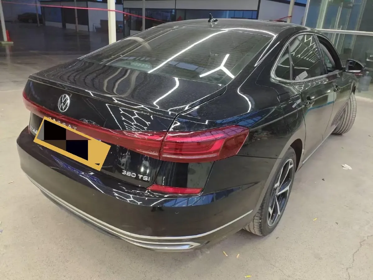 2025 Volkswagen Passat 2.0T 220HP L4 7DCT,autocango,china used car exporter,china ev exporter,chinese used car exporter,chinese used ev exporter
