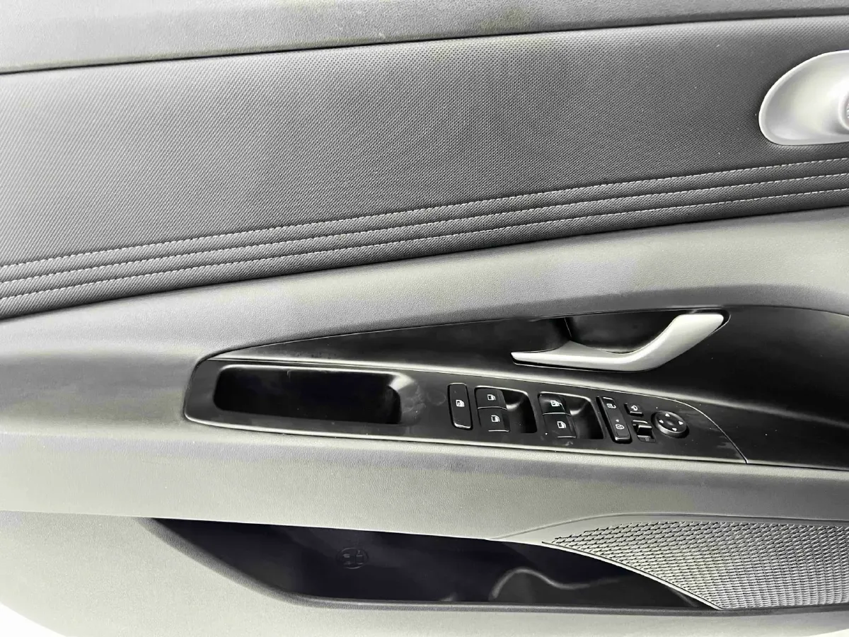 2022 Hyundai Elantra 1.5L 115HP L4 CVT,autocango,china used car exporter,china ev exporter,chinese used car exporter,chinese used ev exporter