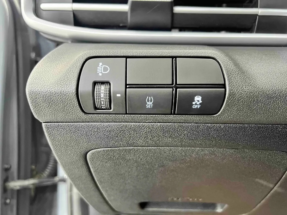 2022 Hyundai Elantra 1.5L 115HP L4 CVT,autocango,china used car exporter,china ev exporter,chinese used car exporter,chinese used ev exporter