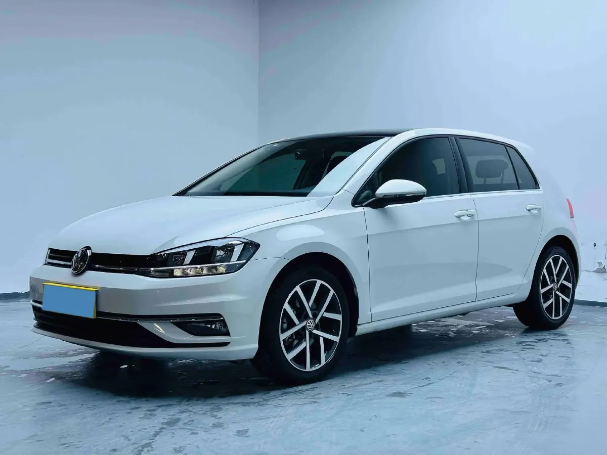 2020 Volkswagen Golf 1.2T 116HP L4 7DCT,autocango,china used car exporter,china ev exporter,chinese used car exporter,chinese used ev exporter