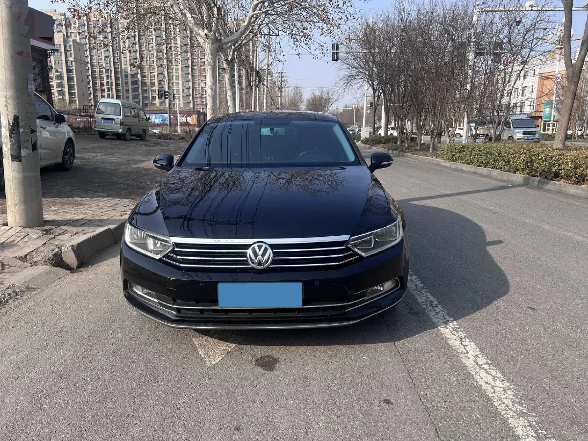 2018 Volkswagen Magotan 1.8T 180HP L4 7DCT,autocango,china used car exporter,china ev exporter,chinese used car exporter,chinese used ev exporter
