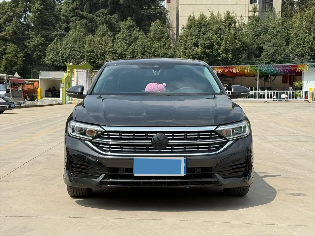 2023 Volkswagen Sagitar 1.5T 160HP L4 7DCT,autocango,china used car exporter,china ev exporter,chinese used car exporter,chinese used ev exporter