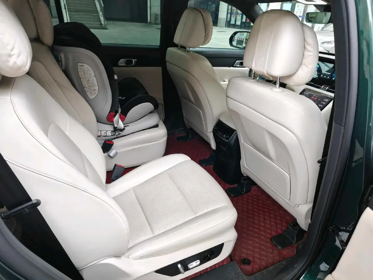 2021 Li ONE Range Extended 131HP REEV 40.5KWH,autocango,china used car exporter,china ev exporter,chinese used car exporter,chinese used ev exporter