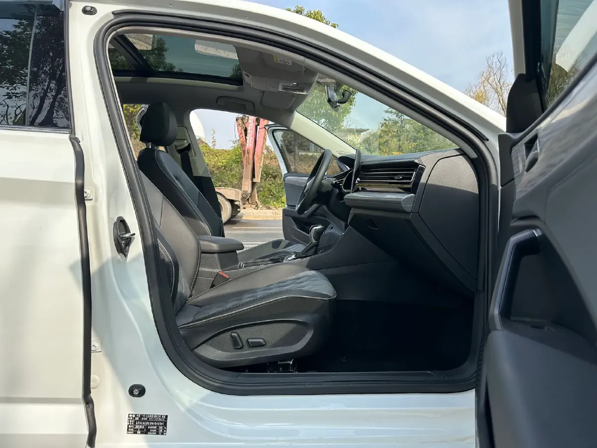 2023 Volkswagen Sagitar 1.4T 150HP L4 7DCT,autocango,china used car exporter,china ev exporter,chinese used car exporter,chinese used ev exporter