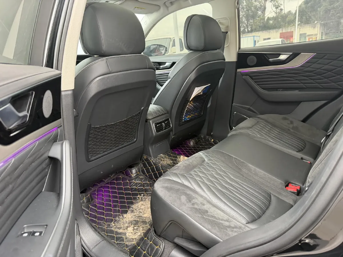 2022 HongQi HS5 2.0T 224HP L4 6AT,autocango,china used car exporter,china ev exporter,chinese used car exporter,chinese used ev exporter