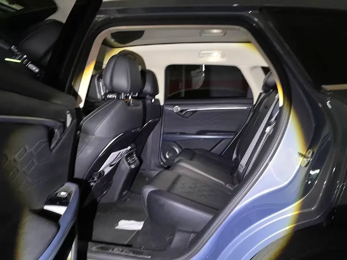 2021 Voyah FREE Range Extended 109HP REEV 33KWH,autocango,china used car exporter,china ev exporter,chinese used car exporter,chinese used ev exporter