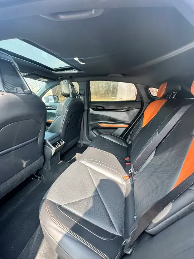 2022 ChangAn UNI-V 1.5T 188HP L4 7DCT,autocango,china used car exporter,china ev exporter,chinese used car exporter,chinese used ev exporter