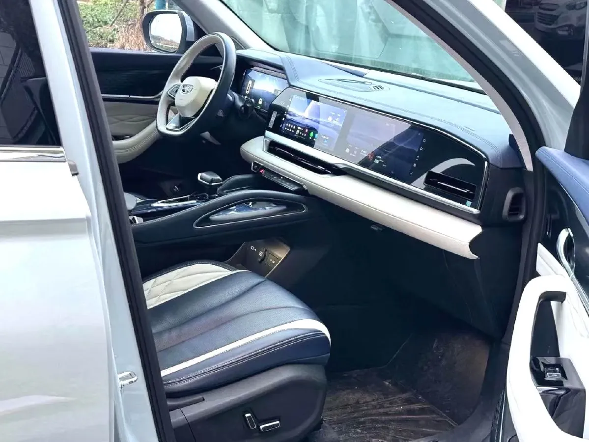 2022 Citroen C5 X 1.6T 175HP L4 8AT,autocango,china used car exporter,china ev exporter,chinese used car exporter,chinese used ev exporter