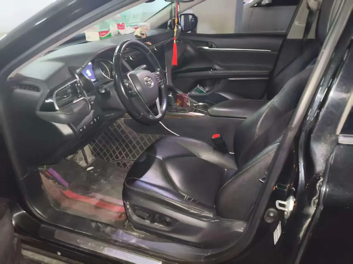 2019 Toyota Camry 2.5L 209HP L4 8AT,autocango,china used car exporter,china ev exporter,chinese used car exporter,chinese used ev exporter