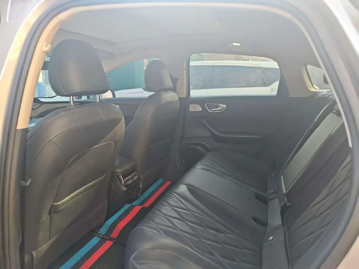 2023 Roewe D7 1.5L 112HP L4 1DHT PHEV 21.4KWH,autocango,china used car exporter,china ev exporter,chinese used car exporter,chinese used ev exporter