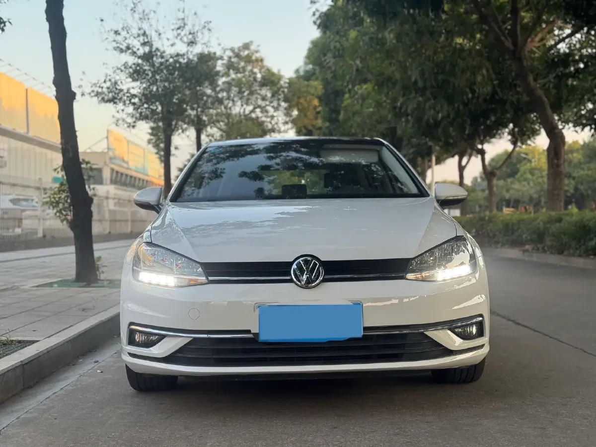 2019 Volkswagen Golf 1.6L 110HP L4 6AT,autocango,china used car exporter,china ev exporter,chinese used car exporter,chinese used ev exporter