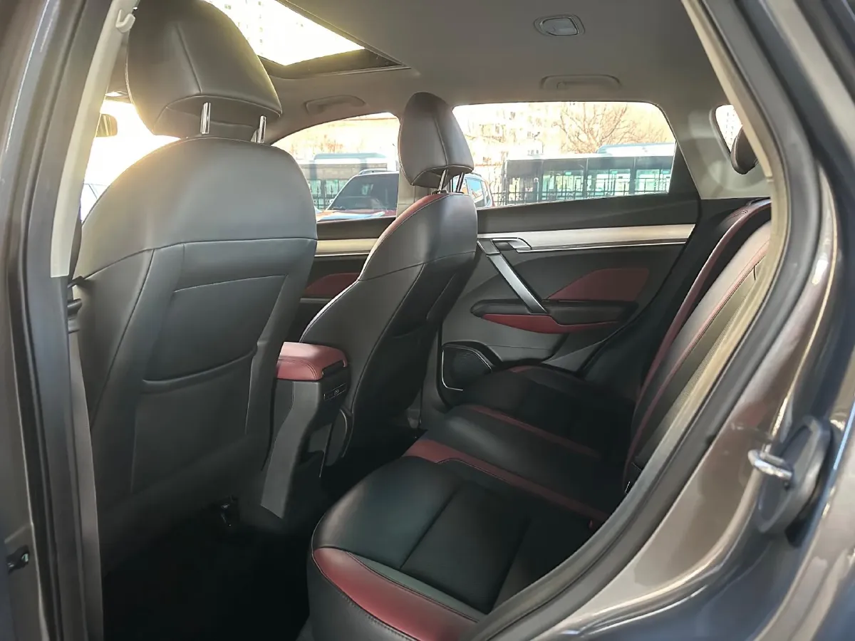 2021 Geely Coolray 1.4T 141HP L4 6DCT,autocango,china used car exporter,china ev exporter,chinese used car exporter,chinese used ev exporter