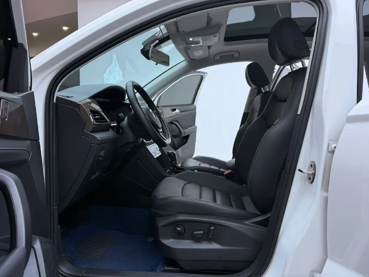 2021 Volkswagen Tharu 1.4T 150HP L4 7DCT,autocango,china used car exporter,china ev exporter,chinese used car exporter,chinese used ev exporter