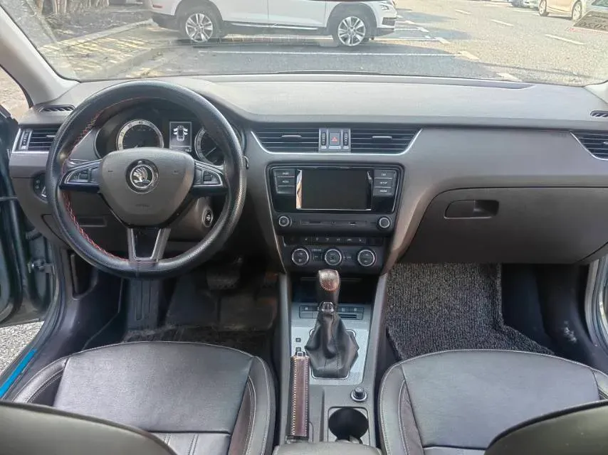 2018 Skoda Octavia 1.4T 150HP L4 7DCT,autocango,china used car exporter,china ev exporter,chinese used car exporter,chinese used ev exporter