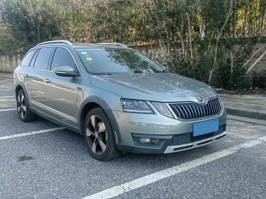 2018 Skoda Octavia 1.4T 150HP L4 7DCT,autocango,china used car exporter,china ev exporter,chinese used car exporter,chinese used ev exporter