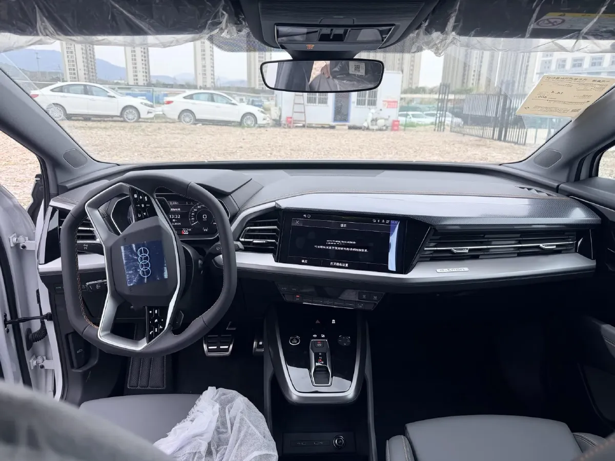 2024 Audi Q4 e-tron BEV 84.8KWH,autocango,china used car exporter,china ev exporter,chinese used car exporter,chinese used ev exporter