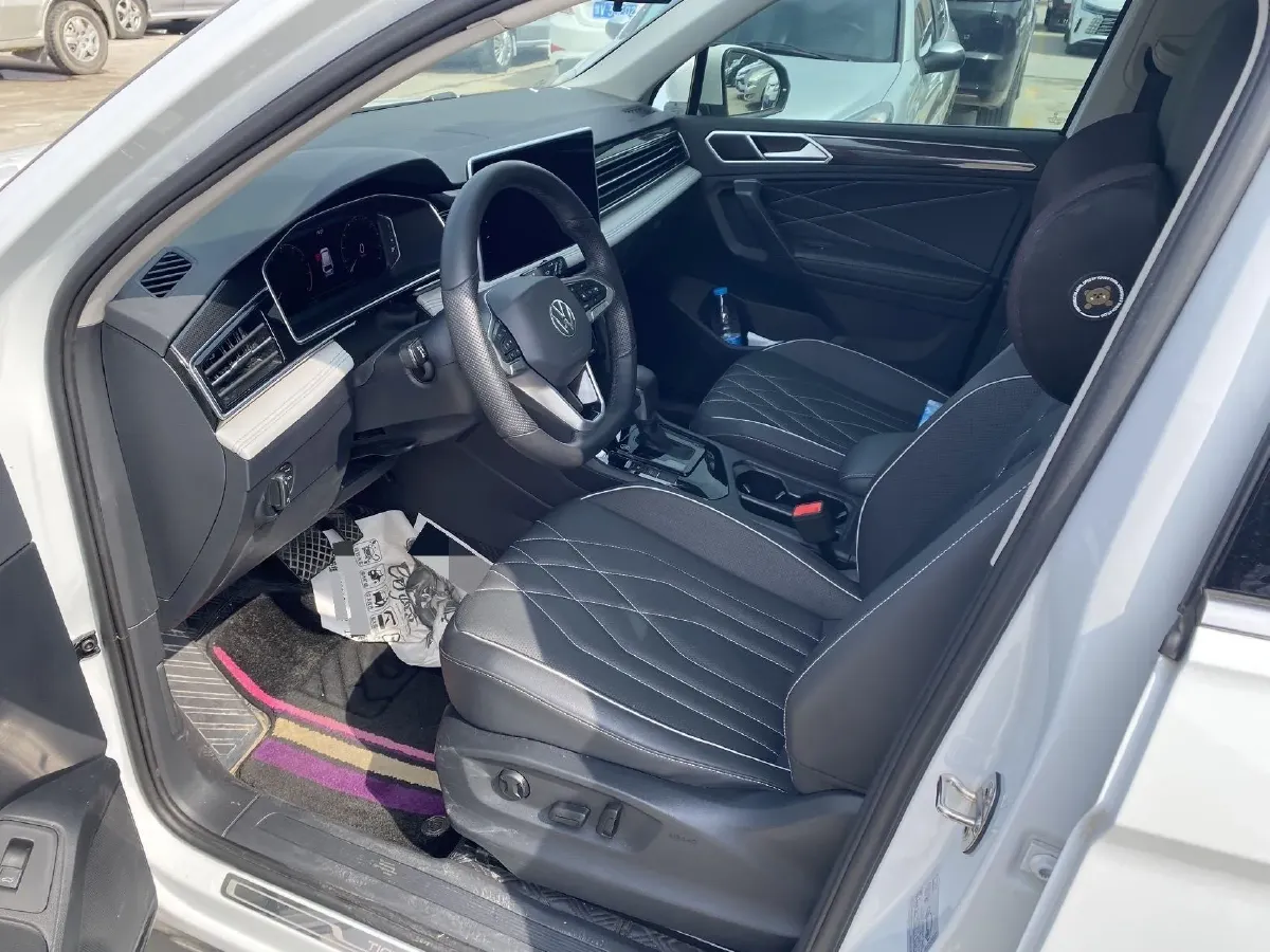 2023 Volkswagen Tiguan L 1.5T 160HP L4 7DCT,autocango,china used car exporter,china ev exporter,chinese used car exporter,chinese used ev exporter