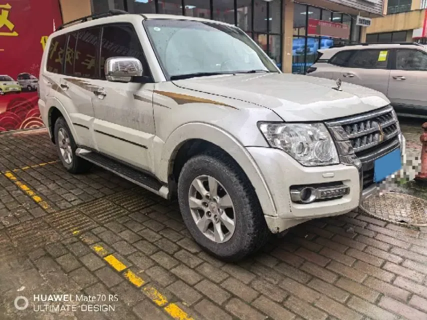 2018 Mitsubishi Pajero 3.0L 174HP V6 5AT,autocango,china used car exporter,china ev exporter,chinese used car exporter,chinese used ev exporter