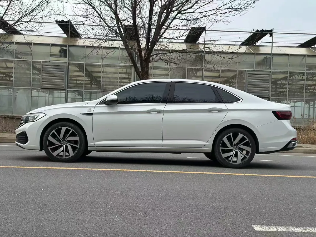 2023 Volkswagen Sagitar 1.5T 160HP L4 7DCT,autocango,china used car exporter,china ev exporter,chinese used car exporter,chinese used ev exporter