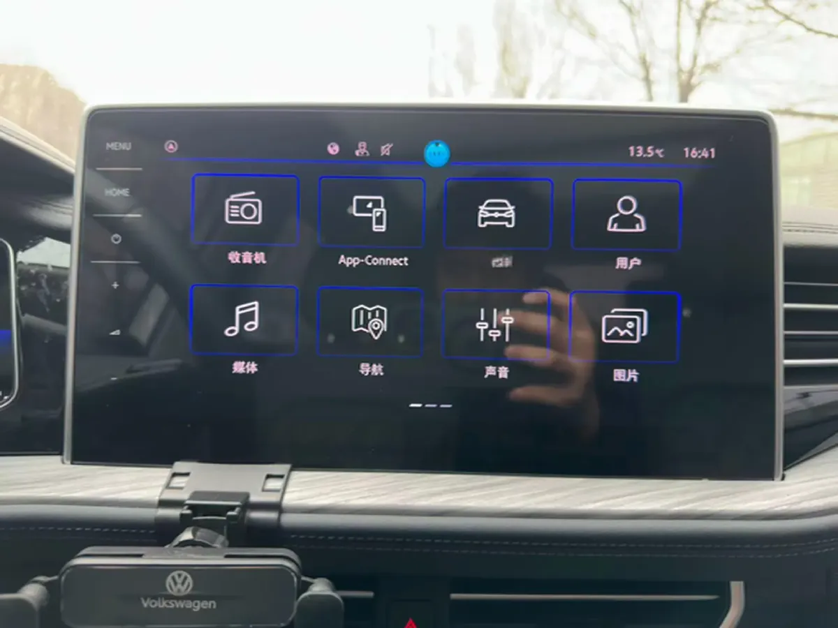 2023 Volkswagen Sagitar 1.5T 160HP L4 7DCT,autocango,china used car exporter,china ev exporter,chinese used car exporter,chinese used ev exporter