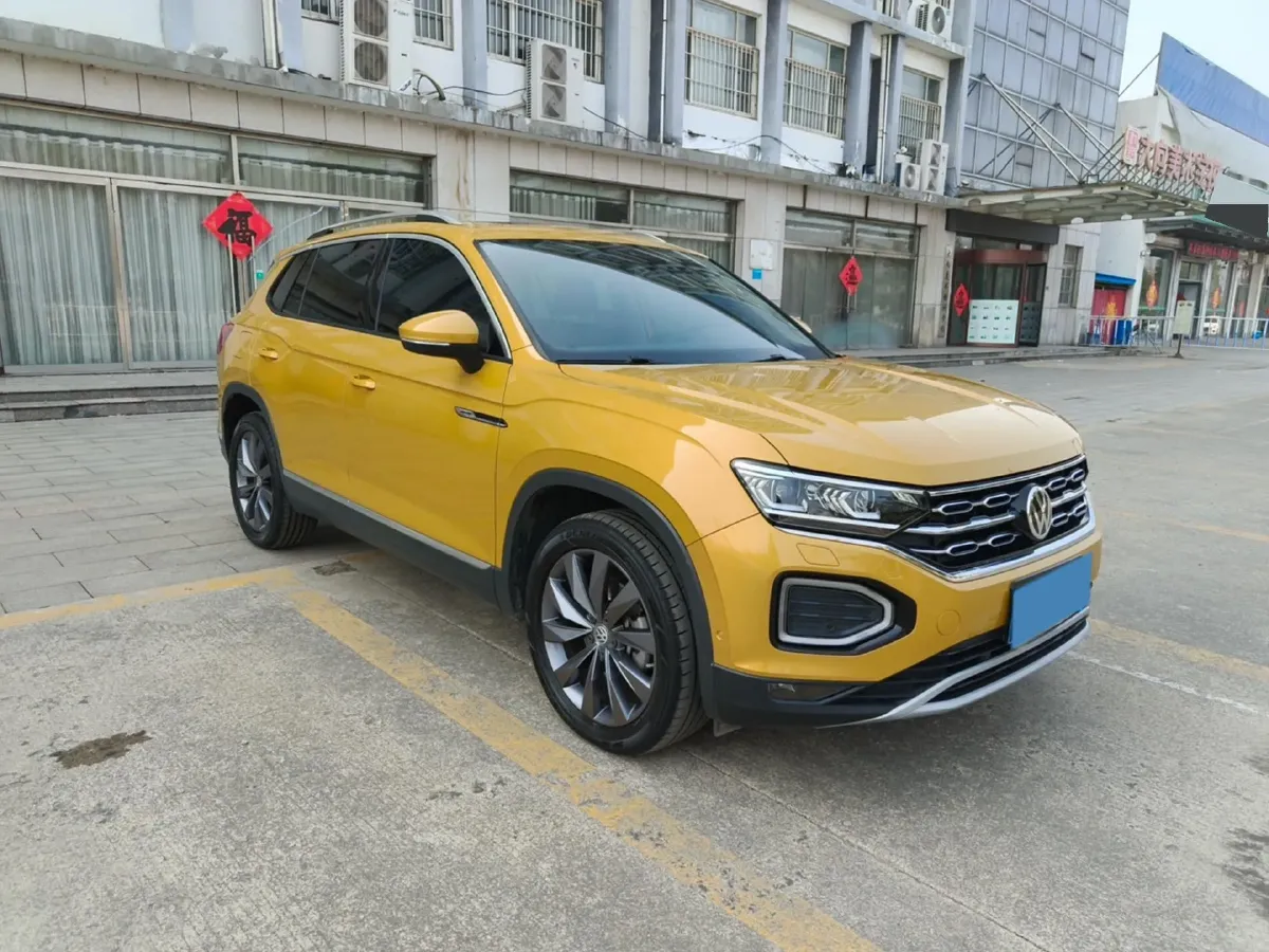 2019 Jeep Cherokee 2.0T 265HP L4 9AT,autocango,china used car exporter,china ev exporter,chinese used car exporter,chinese used ev exporter