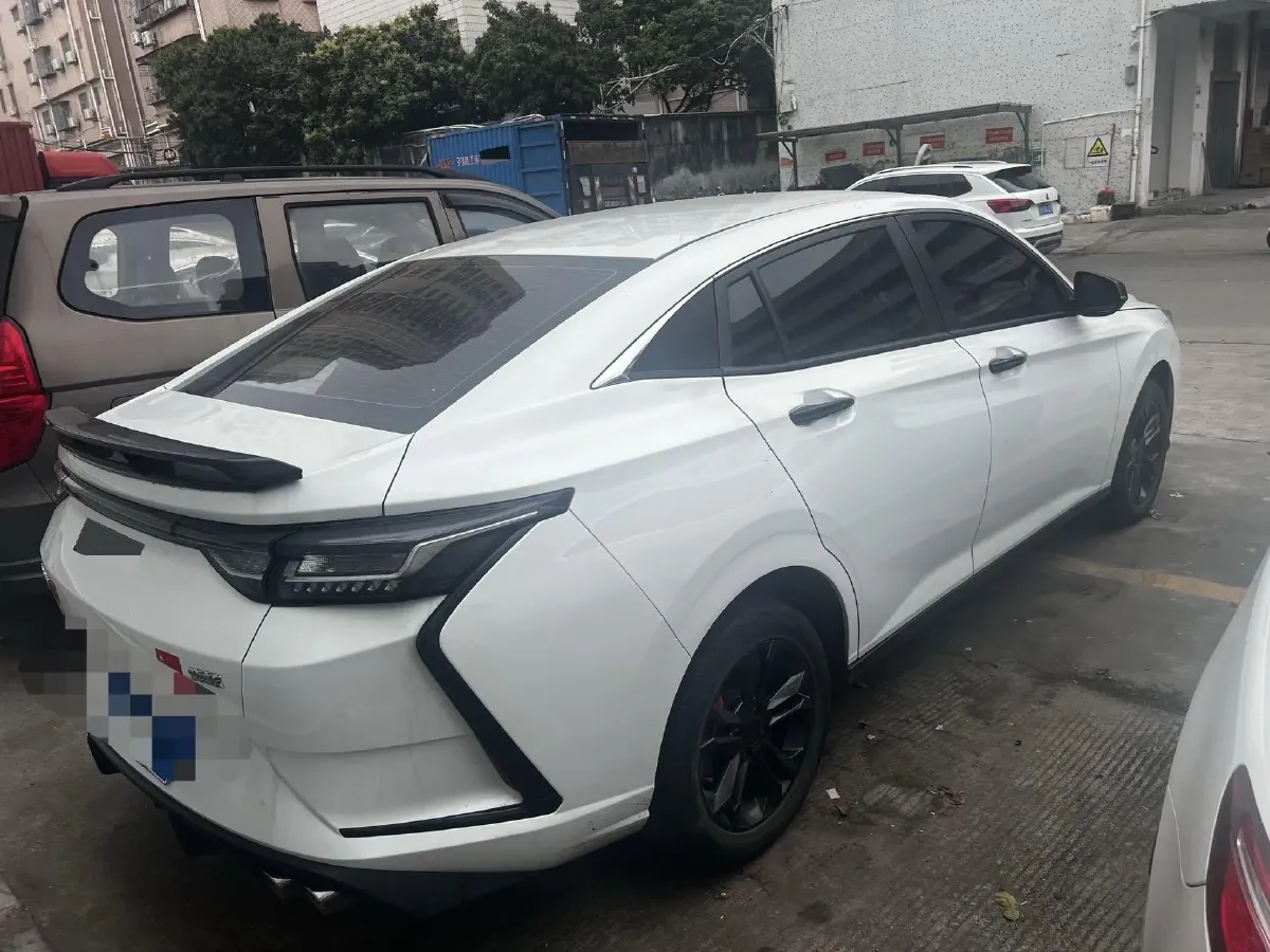 2024 DongFeng Aeolus YiXuan 1.5L 125HP L4 6DCT,autocango,china used car exporter,china ev exporter,chinese used car exporter,chinese used ev exporter