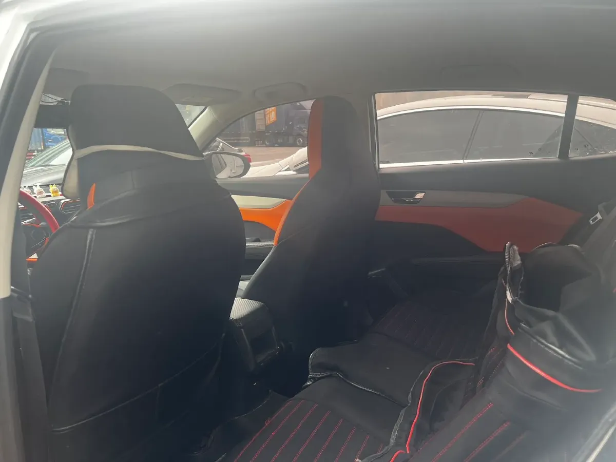 2024 DongFeng Aeolus YiXuan 1.5L 125HP L4 6DCT,autocango,china used car exporter,china ev exporter,chinese used car exporter,chinese used ev exporter