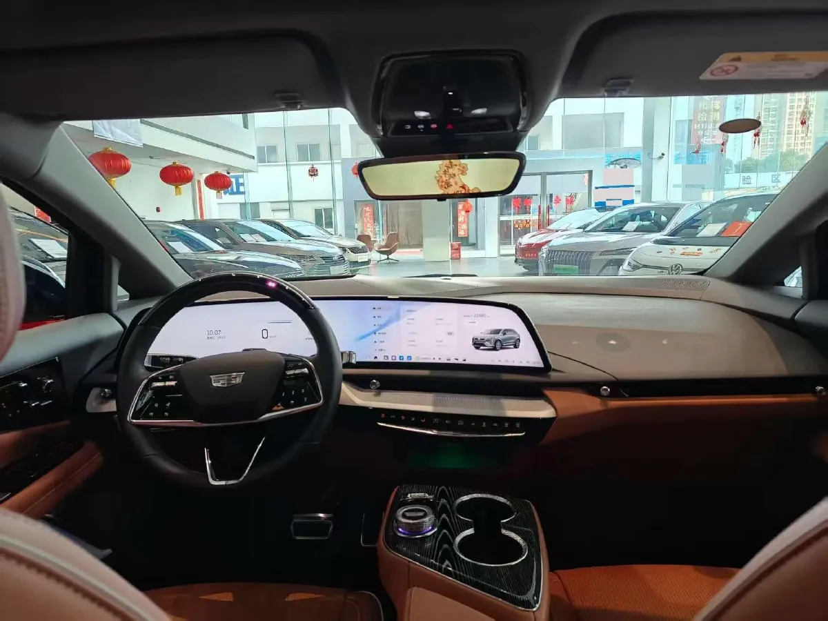 2024 Cadillac OPTIQ BEV 79.7KWH,autocango,china used car exporter,china ev exporter,chinese used car exporter,chinese used ev exporter