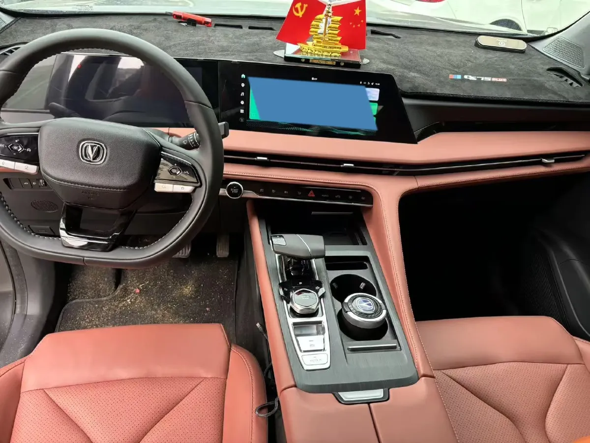 2025 ChangAn CS75 Plus 1.5T 188HP L4 8AT,autocango,china used car exporter,china ev exporter,chinese used car exporter,chinese used ev exporter