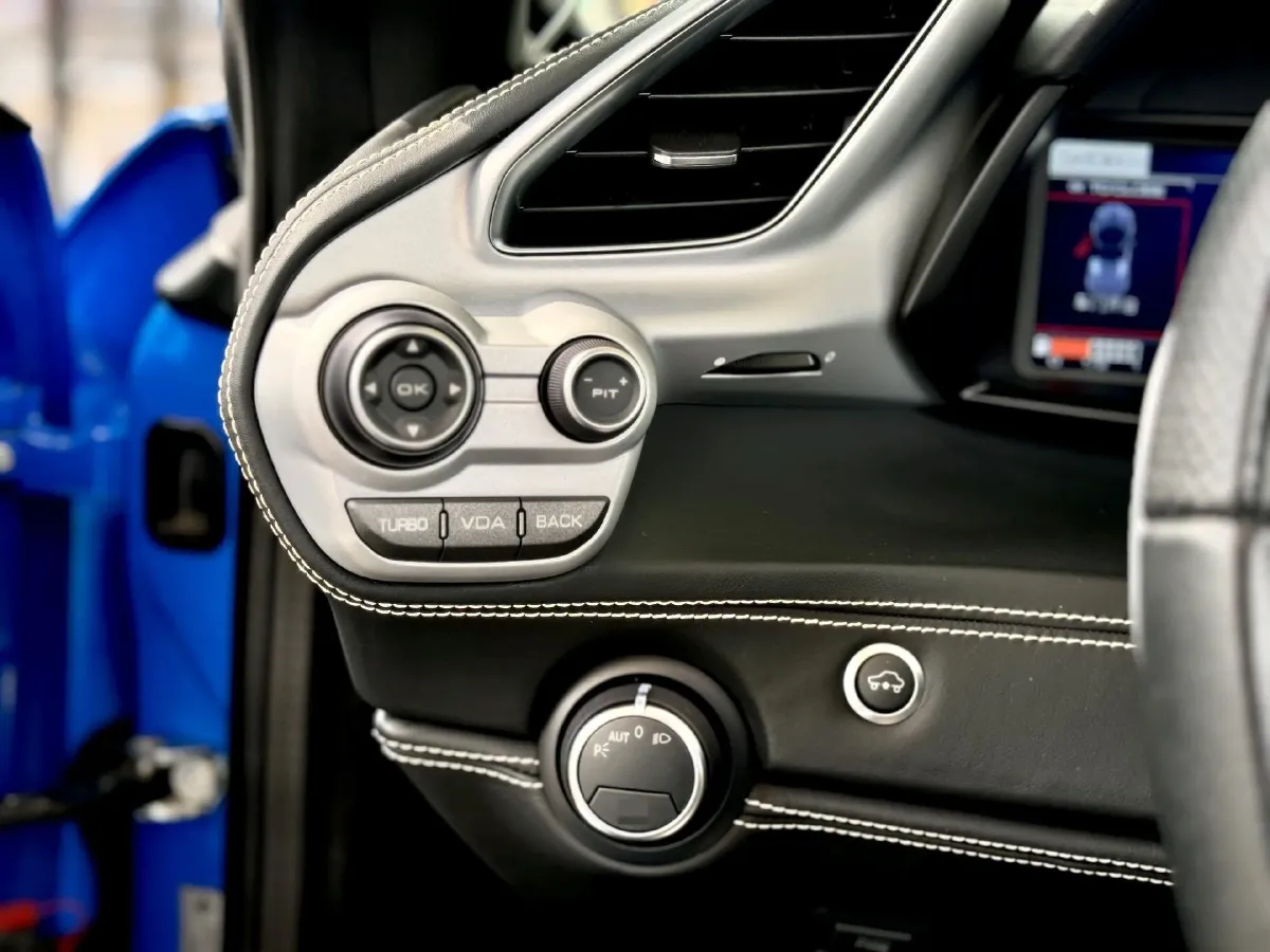 2015 Ferrari 488 3.9T 670HP V8 7DCT,autocango,china used car exporter,china ev exporter,chinese used car exporter,chinese used ev exporter