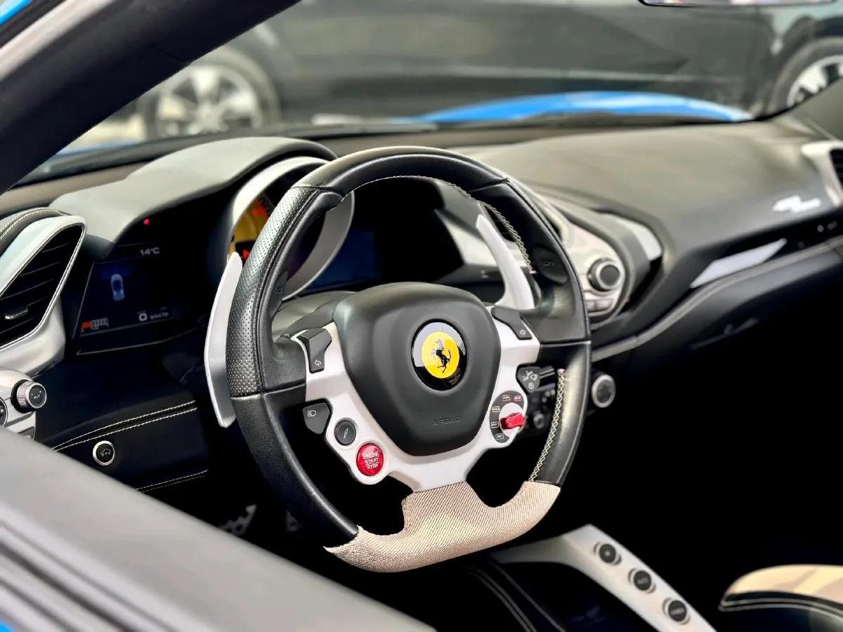 2015 Ferrari 488 3.9T 670HP V8 7DCT,autocango,china used car exporter,china ev exporter,chinese used car exporter,chinese used ev exporter