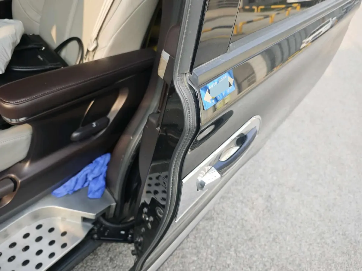 2021 GAC Trumpchi M8 2.0T 252HP L4 8AT,autocango,china used car exporter,china ev exporter,chinese used car exporter,chinese used ev exporter