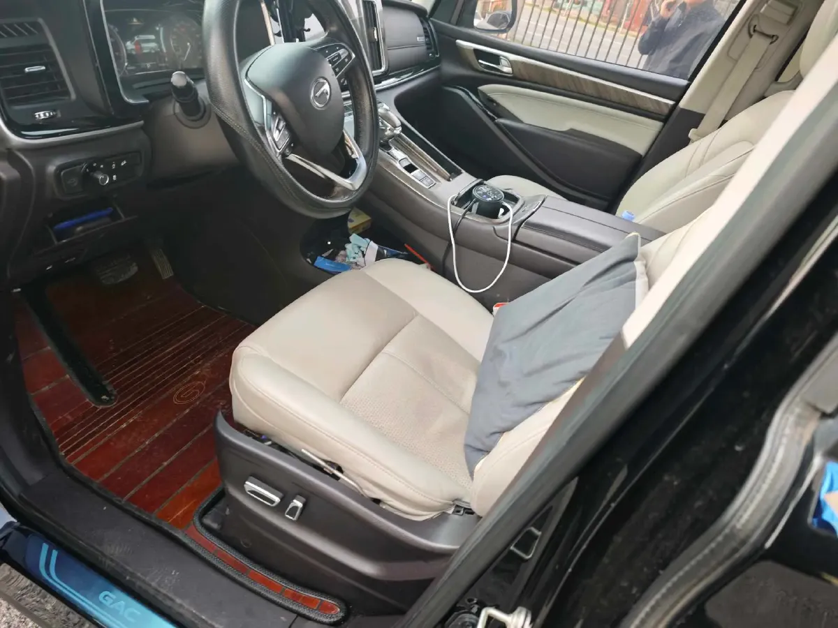 2021 GAC Trumpchi M8 2.0T 252HP L4 8AT,autocango,china used car exporter,china ev exporter,chinese used car exporter,chinese used ev exporter