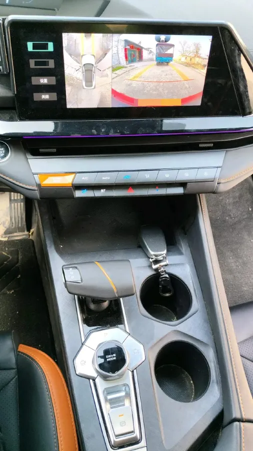 2023 ChangAn UNI-V 1.5T 188HP L4 7DCT,autocango,china used car exporter,china ev exporter,chinese used car exporter,chinese used ev exporter