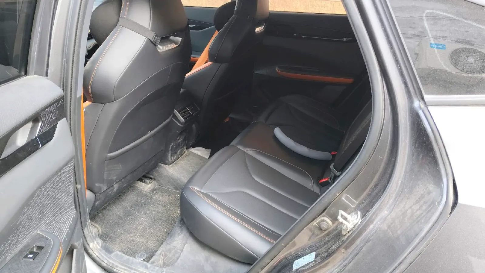 2023 ChangAn UNI-V 1.5T 188HP L4 7DCT,autocango,china used car exporter,china ev exporter,chinese used car exporter,chinese used ev exporter