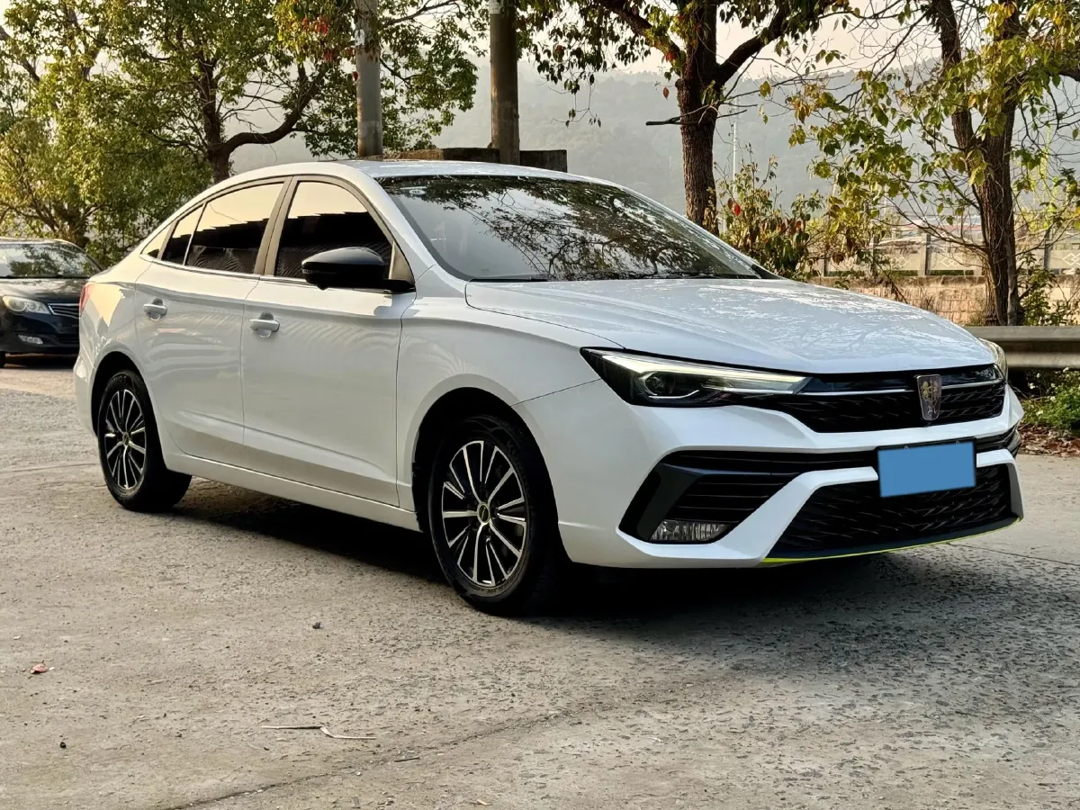 2021 Roewe i5 1.5L 120HP L4 CVT,autocango,china used car exporter,china ev exporter,chinese used car exporter,chinese used ev exporter