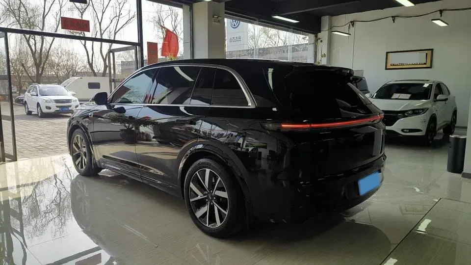2023 Li L7 Range Extended 154HP REEV 40.9KWH,autocango,china used car exporter,china ev exporter,chinese used car exporter,chinese used ev exporter