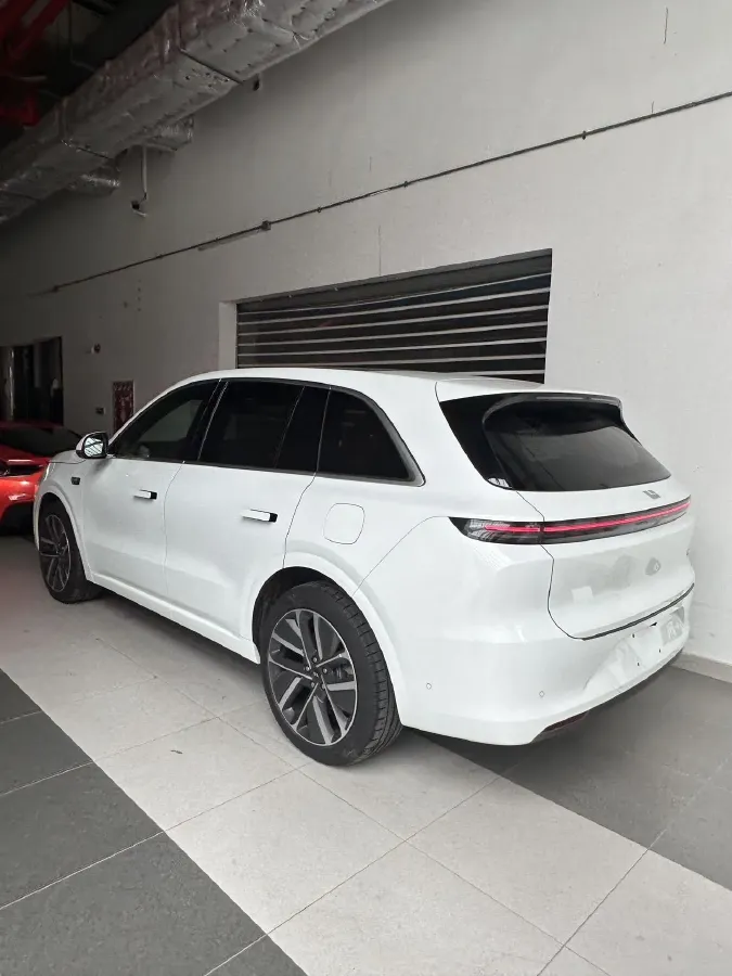 2024 Li L6 Range Extended 154HP L4 REEV 36.8KWH,autocango,china used car exporter,china ev exporter,chinese used car exporter,chinese used ev exporter