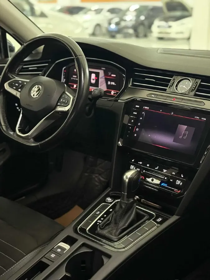 2020 Volkswagen Magotan 2.0T 186HP L4 7DCT,autocango,china used car exporter,china ev exporter,chinese used car exporter,chinese used ev exporter