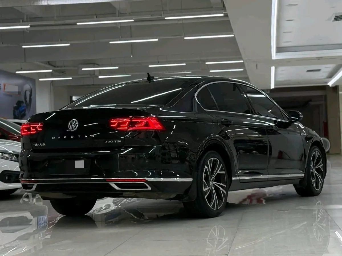 2020 Volkswagen Magotan 2.0T 186HP L4 7DCT,autocango,china used car exporter,china ev exporter,chinese used car exporter,chinese used ev exporter