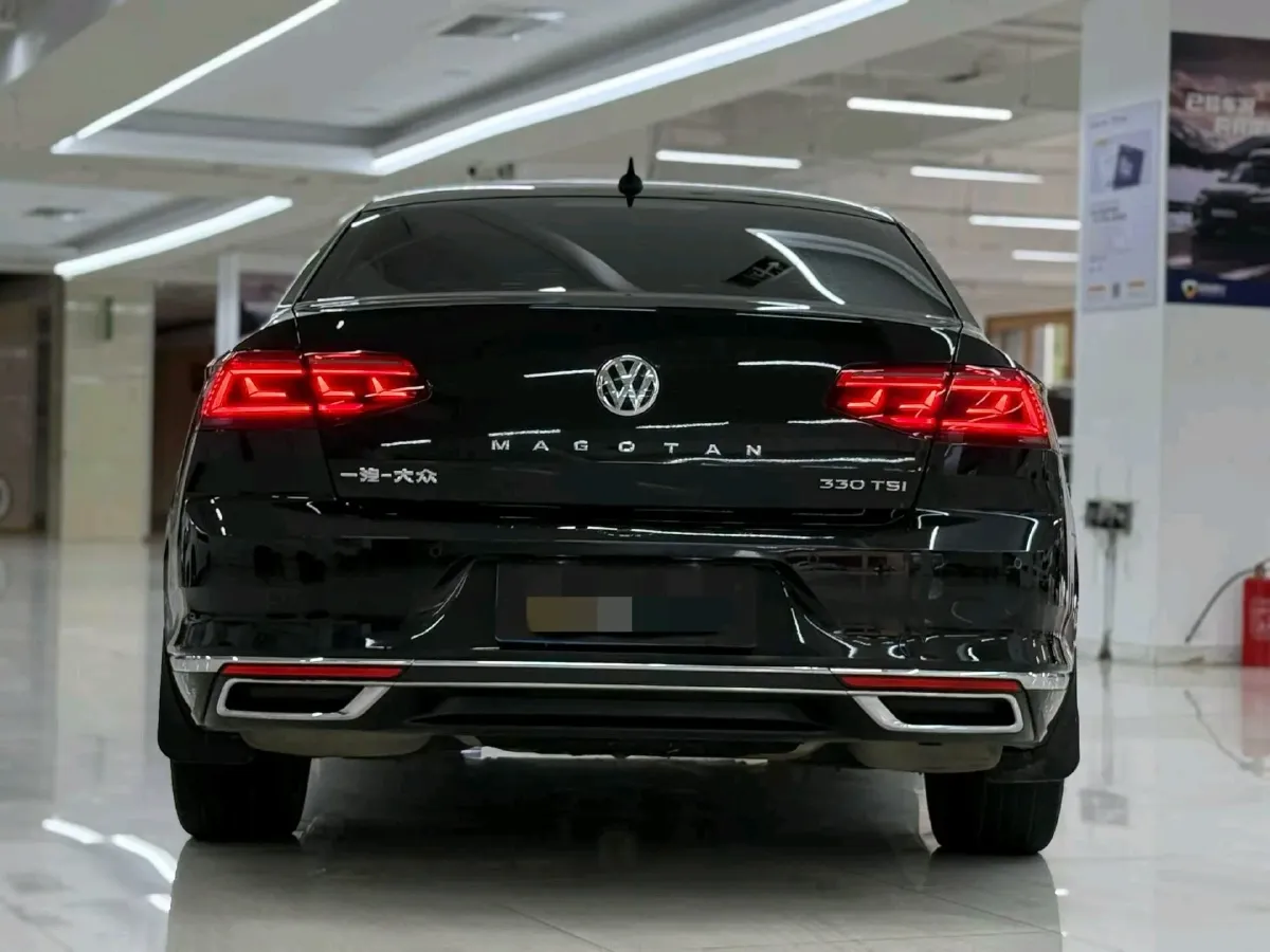 2020 Volkswagen Magotan 2.0T 186HP L4 7DCT,autocango,china used car exporter,china ev exporter,chinese used car exporter,chinese used ev exporter