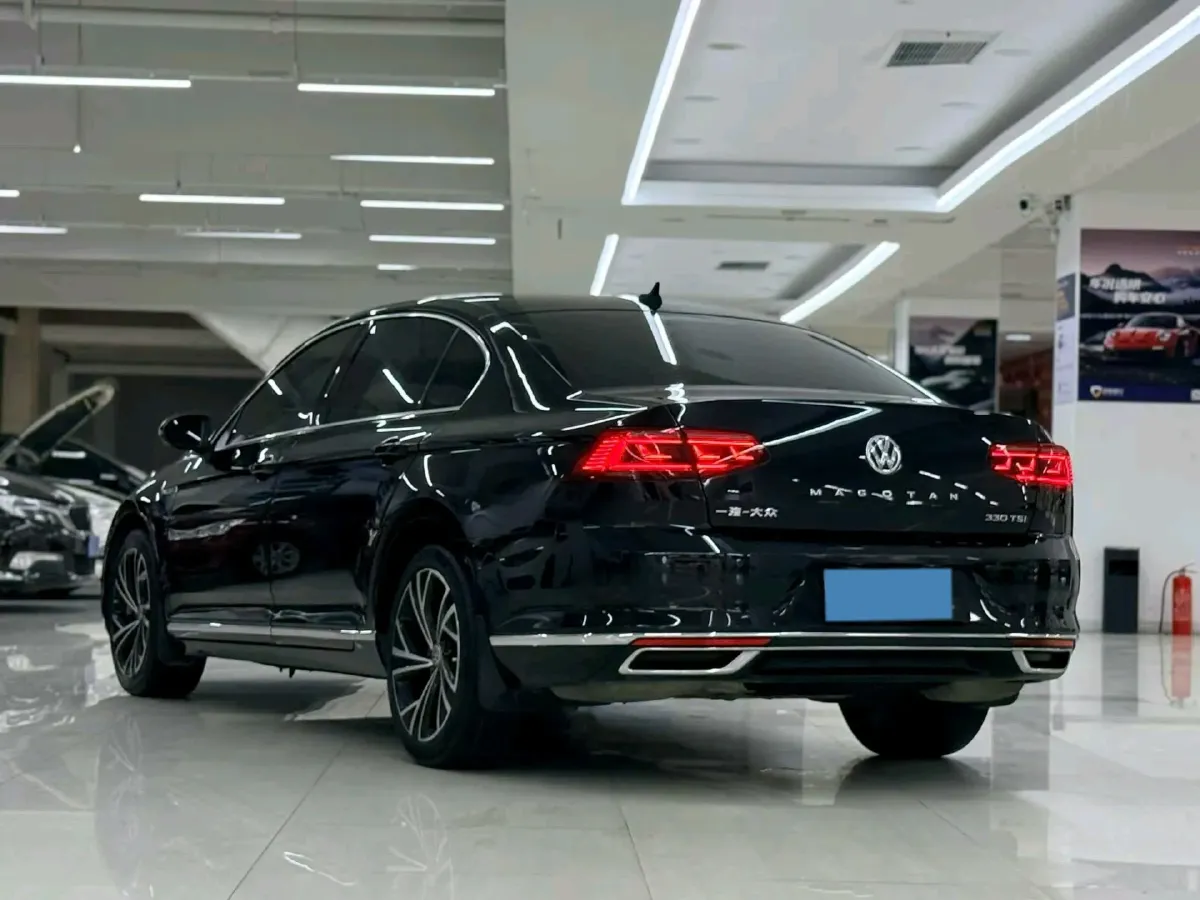 2020 Volkswagen Magotan 2.0T 186HP L4 7DCT,autocango,china used car exporter,china ev exporter,chinese used car exporter,chinese used ev exporter