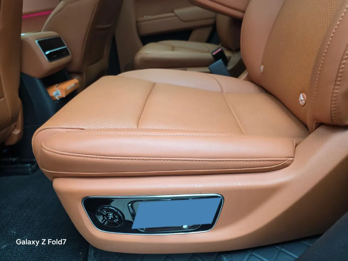 2023 Li L7 Range Extended 154HP REEV 40.9KWH,autocango,china used car exporter,china ev exporter,chinese used car exporter,chinese used ev exporter