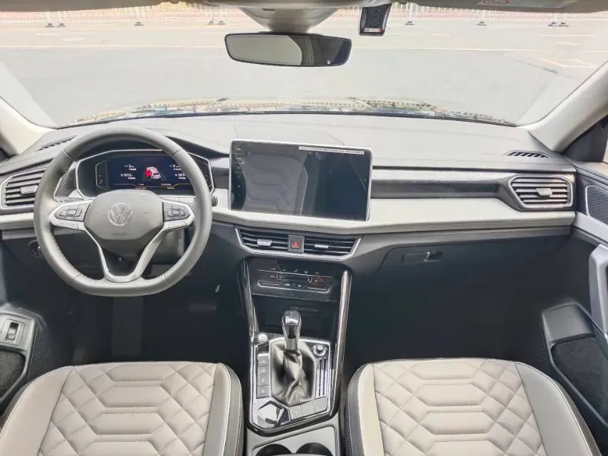 2024 Volkswagen Tayron 2.0T 186HP L4 7DCT,autocango,china used car exporter,china ev exporter,chinese used car exporter,chinese used ev exporter