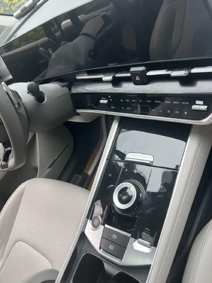 2023 Kia Sportage 1.5T 200HP L4 8AT,autocango,china used car exporter,china ev exporter,chinese used car exporter,chinese used ev exporter