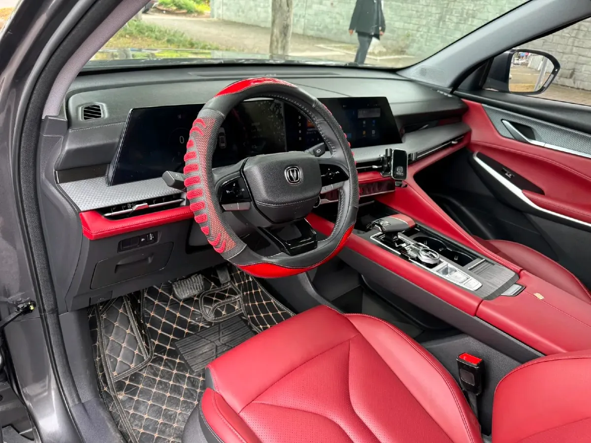 2022 ChangAn CS75 Plus 1.5T 178HP L4 6AT,autocango,china used car exporter,china ev exporter,chinese used car exporter,chinese used ev exporter