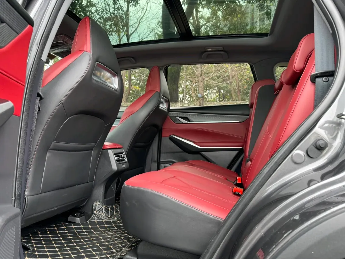 2022 ChangAn CS75 Plus 1.5T 178HP L4 6AT,autocango,china used car exporter,china ev exporter,chinese used car exporter,chinese used ev exporter