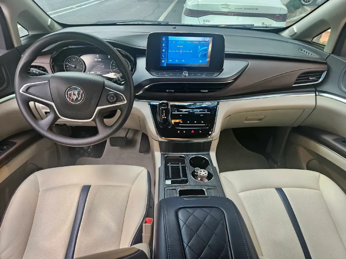 2021 Buick GL8 2.0T 237HP L4 9AT,autocango,china used car exporter,china ev exporter,chinese used car exporter,chinese used ev exporter