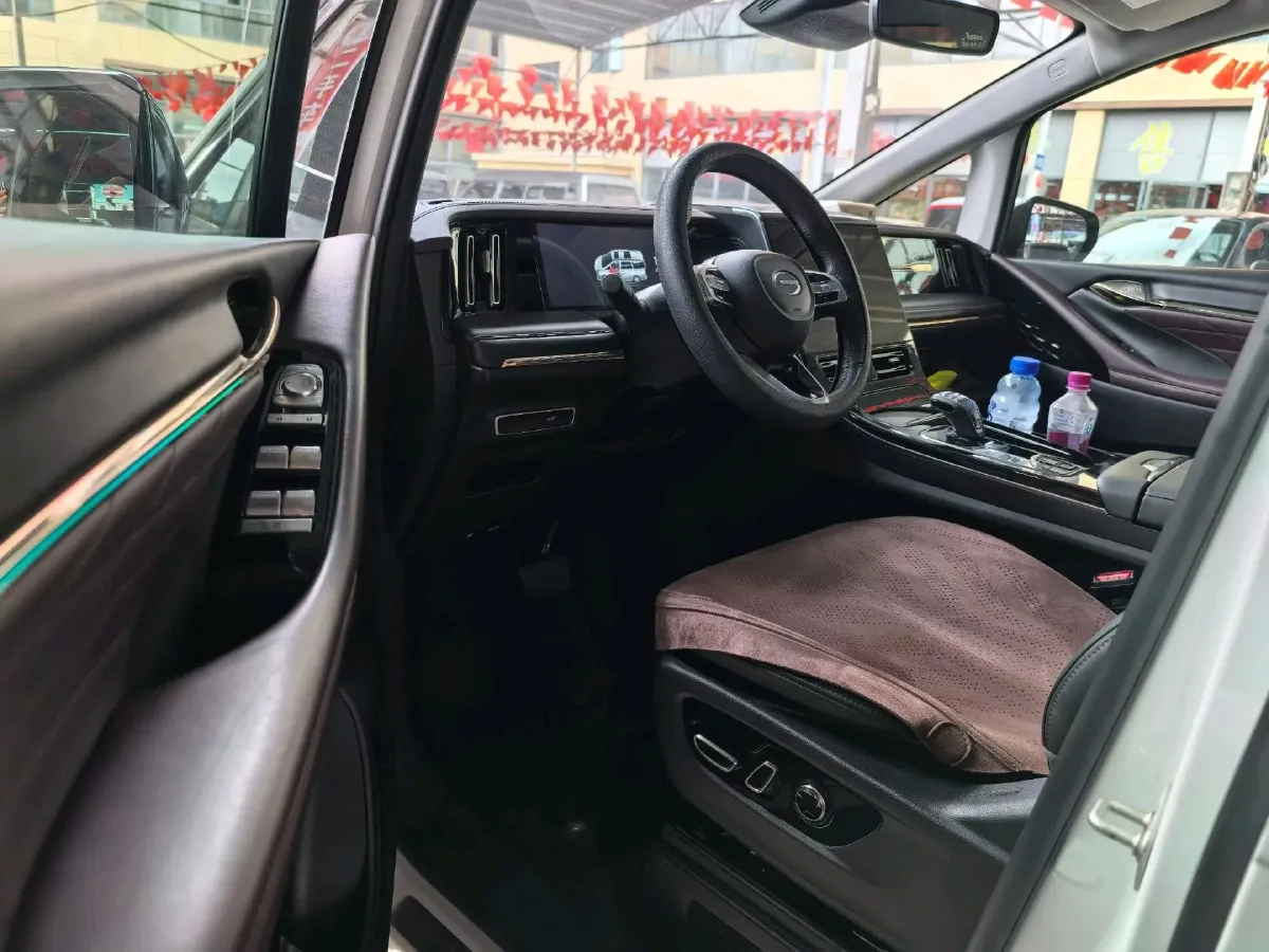 2023 GAC Trumpchi M8 2.0T 252HP L4 8AT,autocango,china used car exporter,china ev exporter,chinese used car exporter,chinese used ev exporter